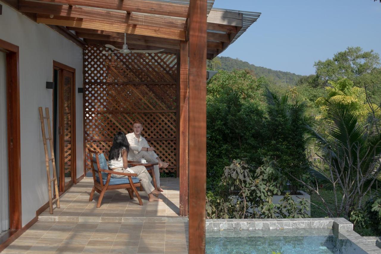 La Passion By Achariyak Hotell Koh Rong Sanloem Exteriör bild